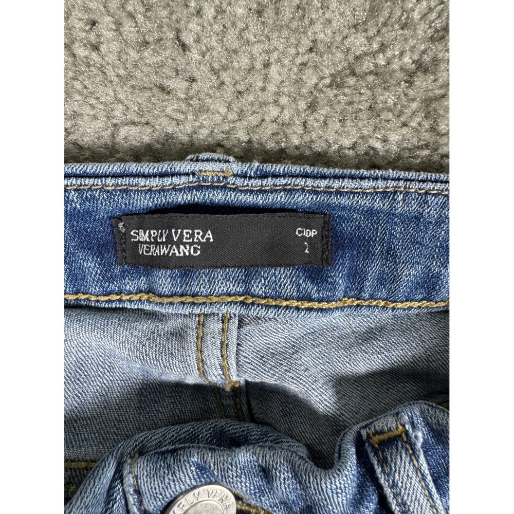 Simply Vera Vera Wang Womens Size 2 Blue Medium Wash Cuffed Crop Jeans Mid Rise - Picture 3 of 7